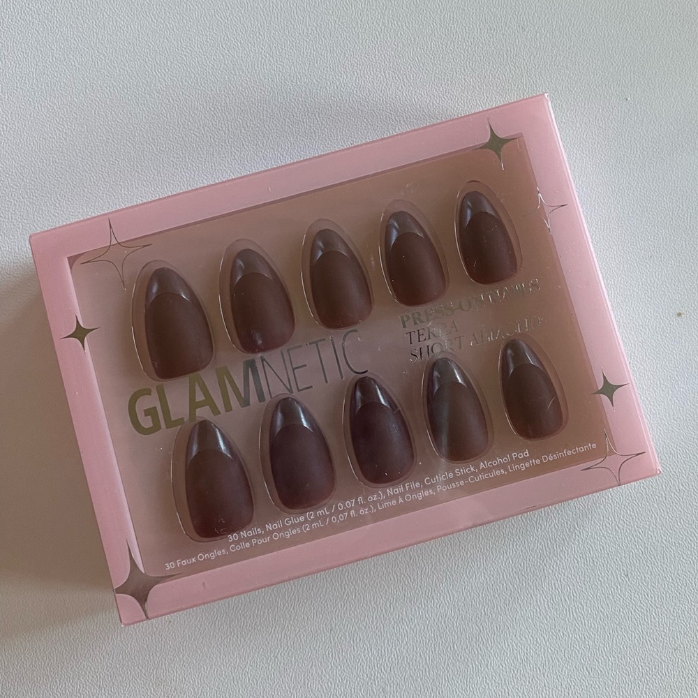 Glamnetic Press-On Nails in Dark Brown Terra